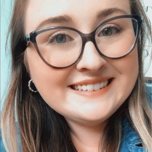 Meet your Posher, Hayley